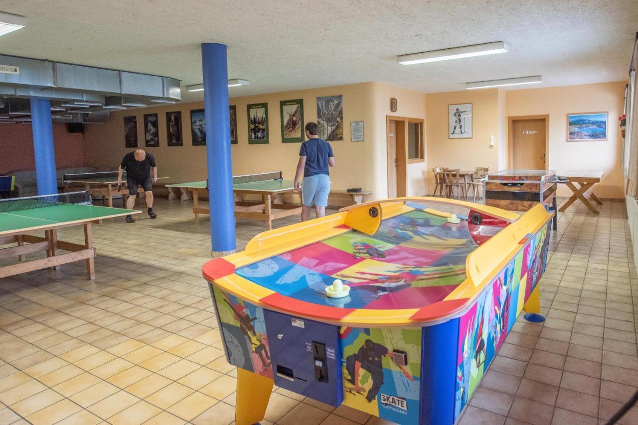 Jugend- Und Familienhotel Venedigerhof Neukirchen am Großvenediger Eksteriør bilde