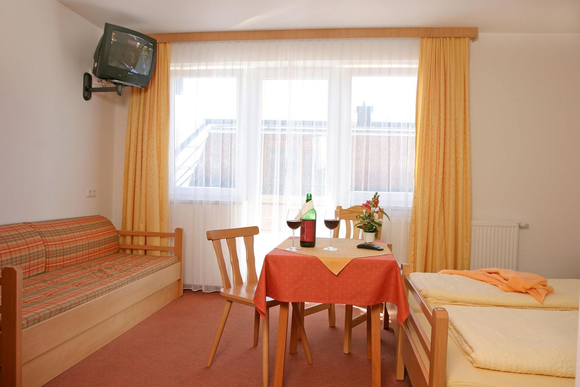 Jugend- Und Familienhotel Venedigerhof Neukirchen am Großvenediger Eksteriør bilde